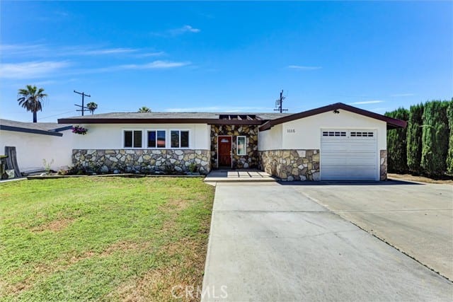 1115 South Lemon