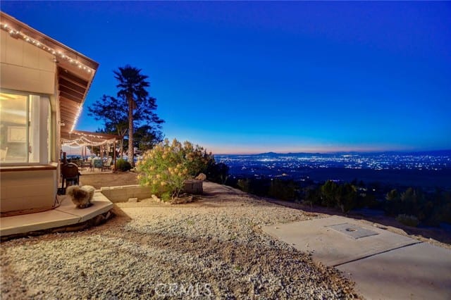 9138 Reposo Lane