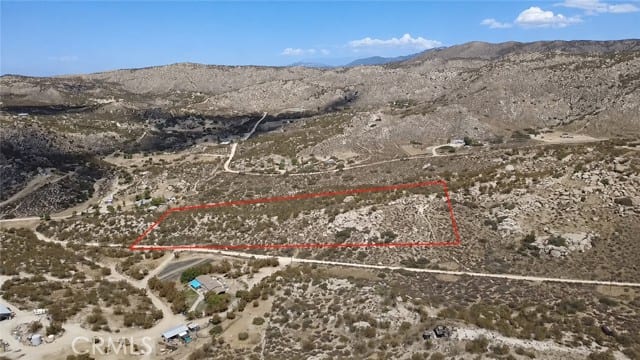 3 Indian Trails Rd