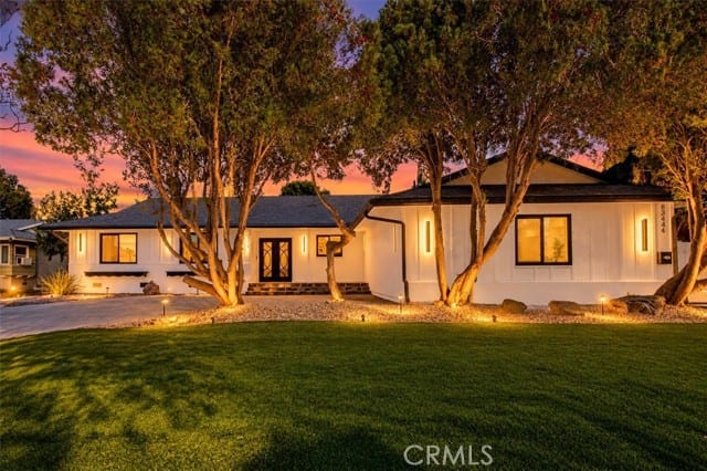 8346 Moorcroft Avenue, West Hills, CA 91304