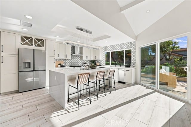 991 South Park Rim Circle, Anaheim Hills, CA 92807