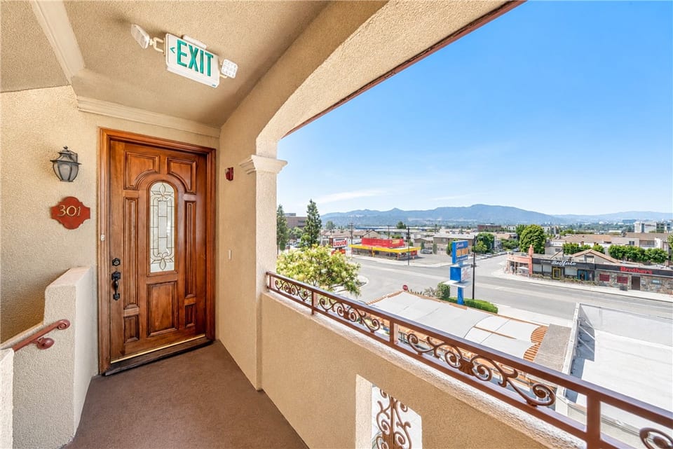 421 East Santa Anita, 301, Burbank, CA 91501