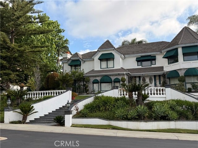 2759 North Chauncey