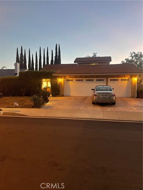 5959 Calmfield Avenue