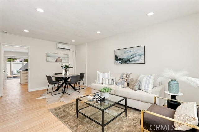 648 West Main, D, Tustin, CA 92780