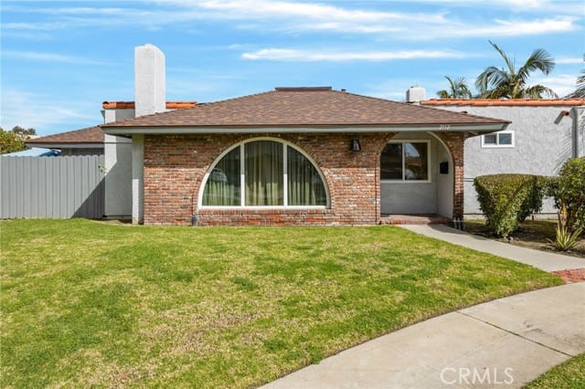2112 South Cindy Place