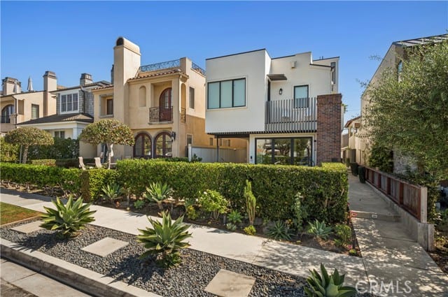 608 Orchid, Corona del Mar, CA 92625