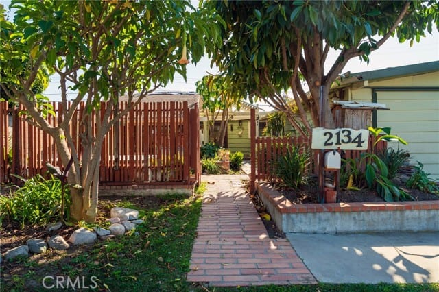 2134 West Romneya