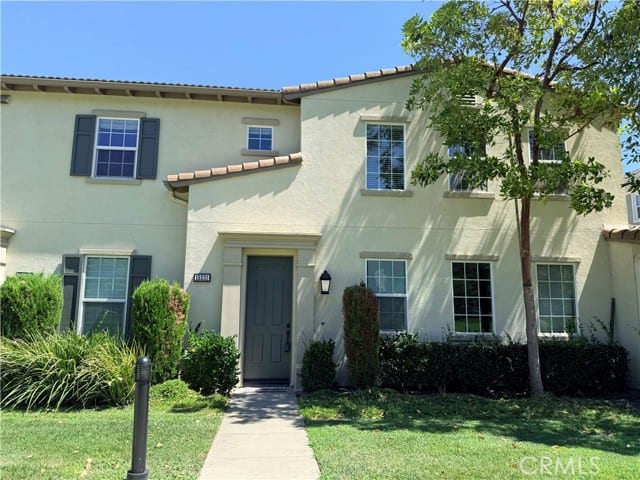 15231 Calverton, Tustin, CA 92782