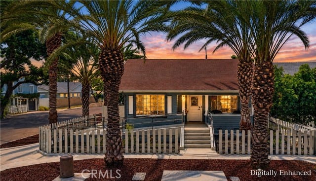 2700 West Olive Avenue, Fullerton, CA 92833