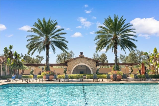 65 Glacier Valley, Irvine, CA 92602