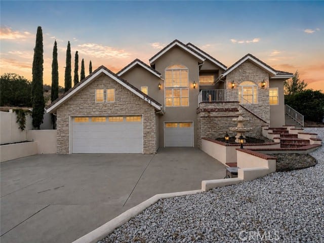 251 South Skyline, Thousand Oaks, CA 91361