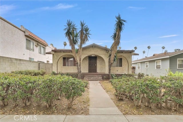 118 South Marguerita Avenue