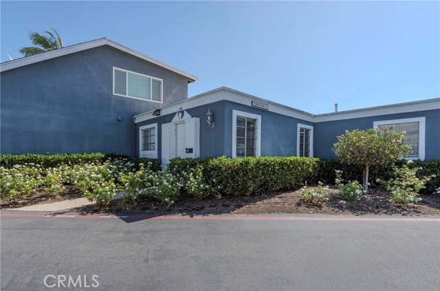 160 Yorktown, Costa Mesa, CA 92626