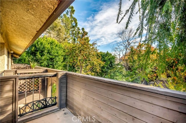 7308 Corbin Avenue, G, Reseda, CA 91335