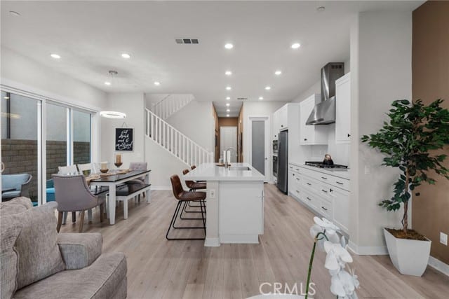 27258 Narrowleaf Willow Lane, Valencia, CA 91381