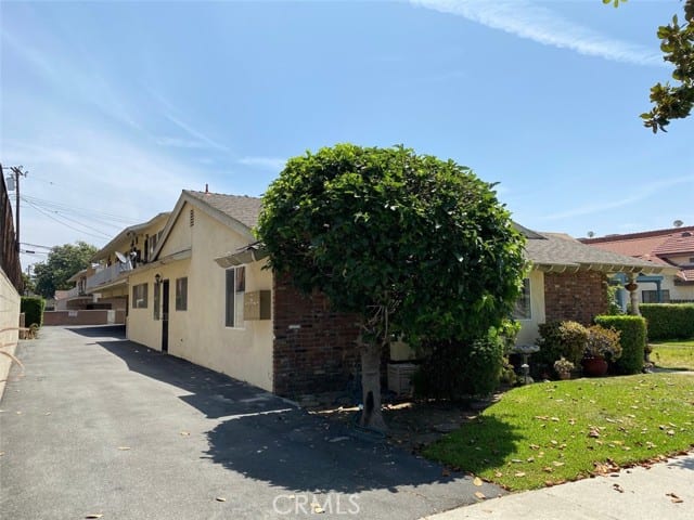 320 North Stoneman Avenue