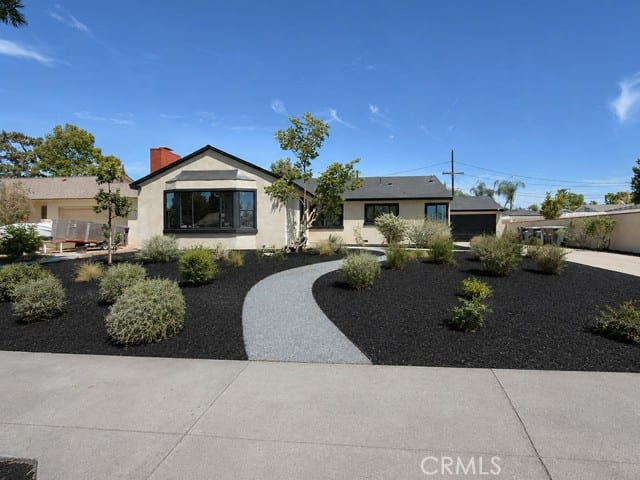 527 North Park, Orange, CA 92867