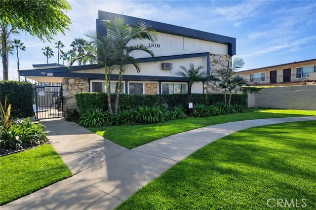 1810 West Sallie