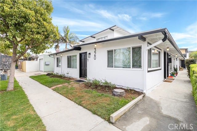 320 7th Street, Seal Beach, CA 90740