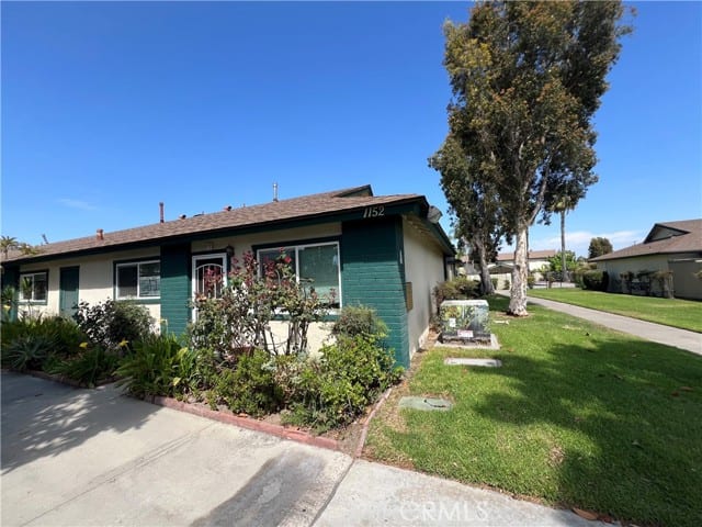 1152 North West