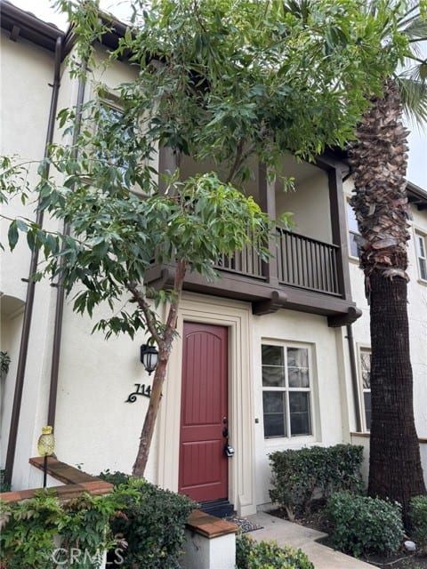 714 South Casita