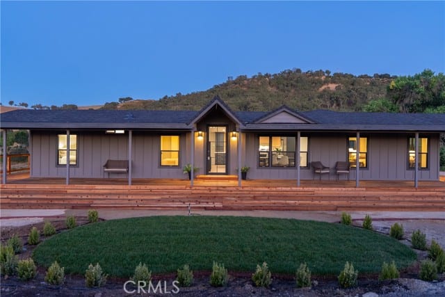 4475 Interlake