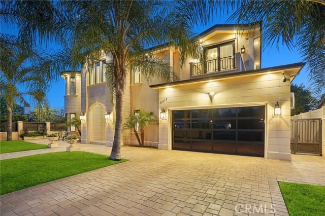 5513 Murietta Avenue, Sherman Oaks, CA 91401