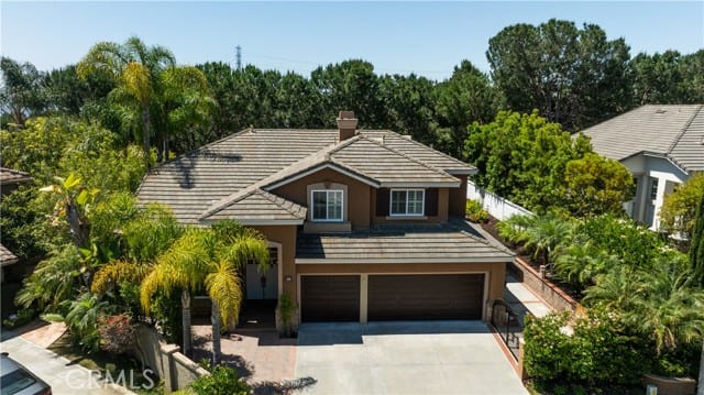 30 Blue Jay Drive