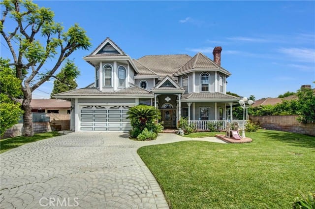 717 East Camino Real