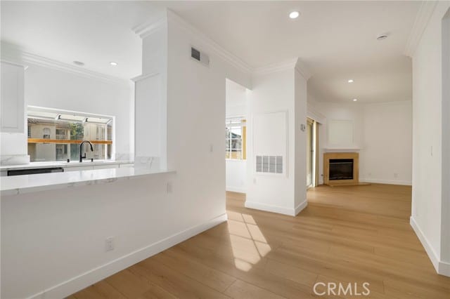 5799 Freebird Lane, 102, Oak Park, CA 91377