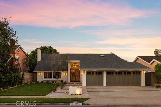 1806 Hummingbird Drive, Costa Mesa, CA 92626