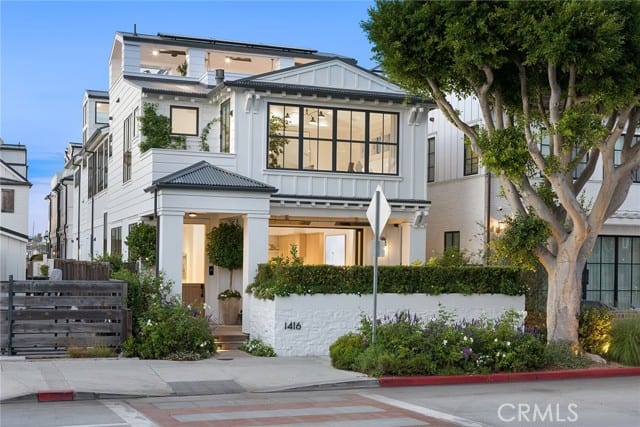 1416 East Balboa Boulevard, Newport Beach, CA 92661