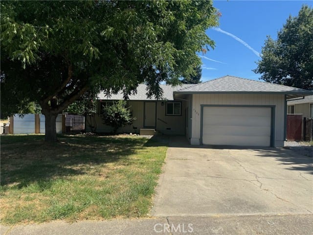 2885 Red Bud Lane