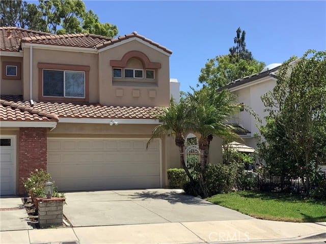 932 South Lone Pine