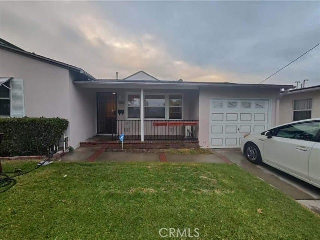 6640 N Golden West Ave