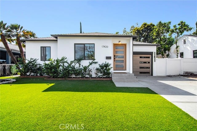 17420 Collins Street, Encino, CA 91316