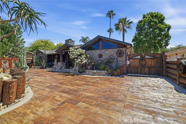 310 South Mountain Avenue, Monrovia, CA 91016