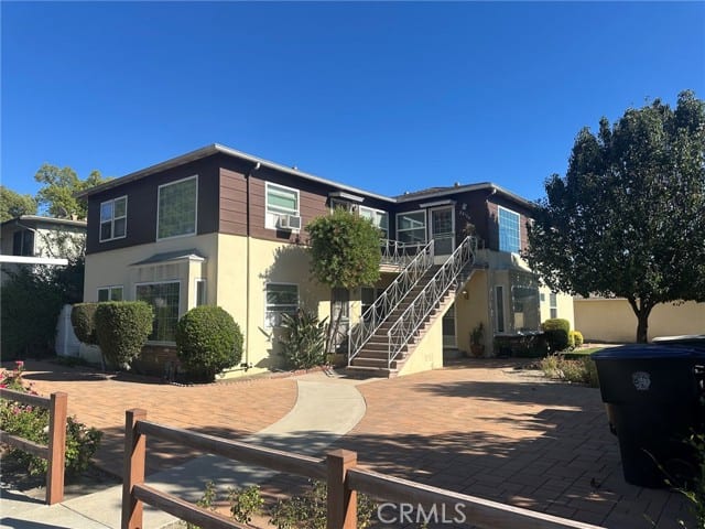 2208 West Victory, Burbank, CA 91506