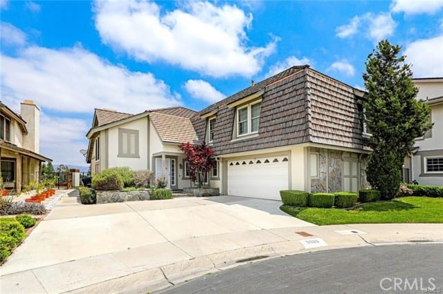 5985 East Calle Principia