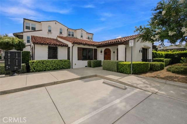 438 West Duarte, Monrovia, CA 91016