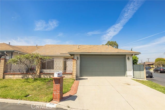 915 South Sarah
