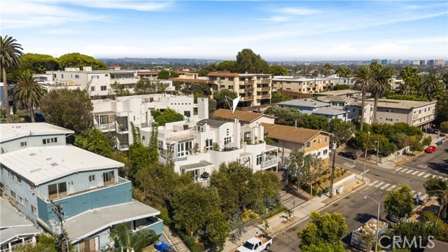 3019 3rd Street, 202, Santa Monica, CA 90405