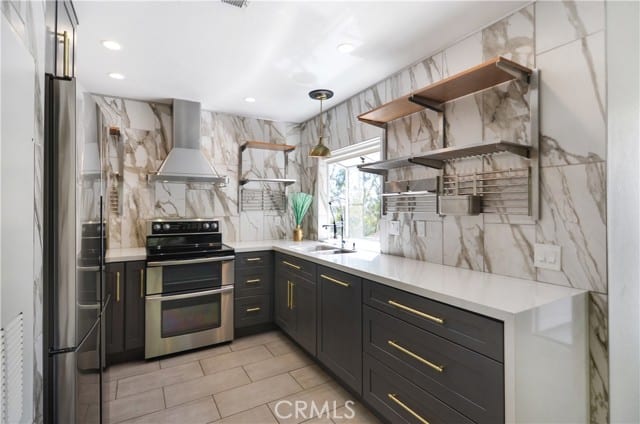 18 Corniche Dr, H, Dana Point, CA 92629