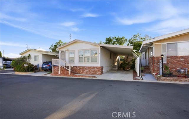 1051 Site Drive