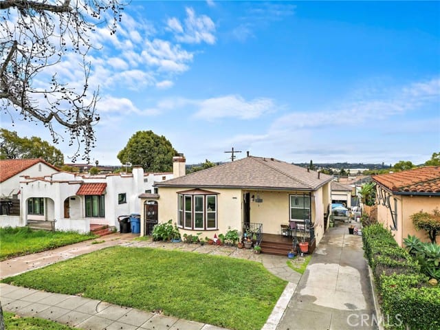 3212 Poplar