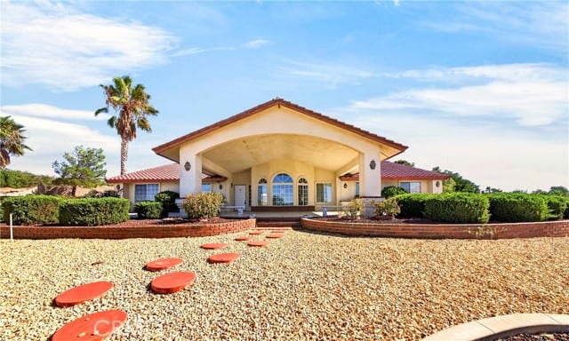 13573 Sunset Drive