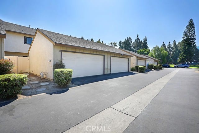 1201 West Cerritos Avenue