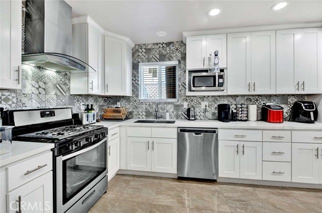 1000 North Roanne Place