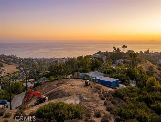 1560 Bluebird Canyon Drive